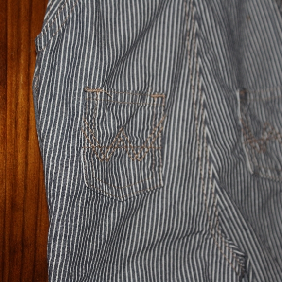 Baby train conductor style overalls by Wrangler - Picture 8 of 10